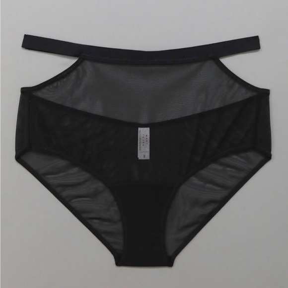 Mary Young Brief - Picture 4 of 7